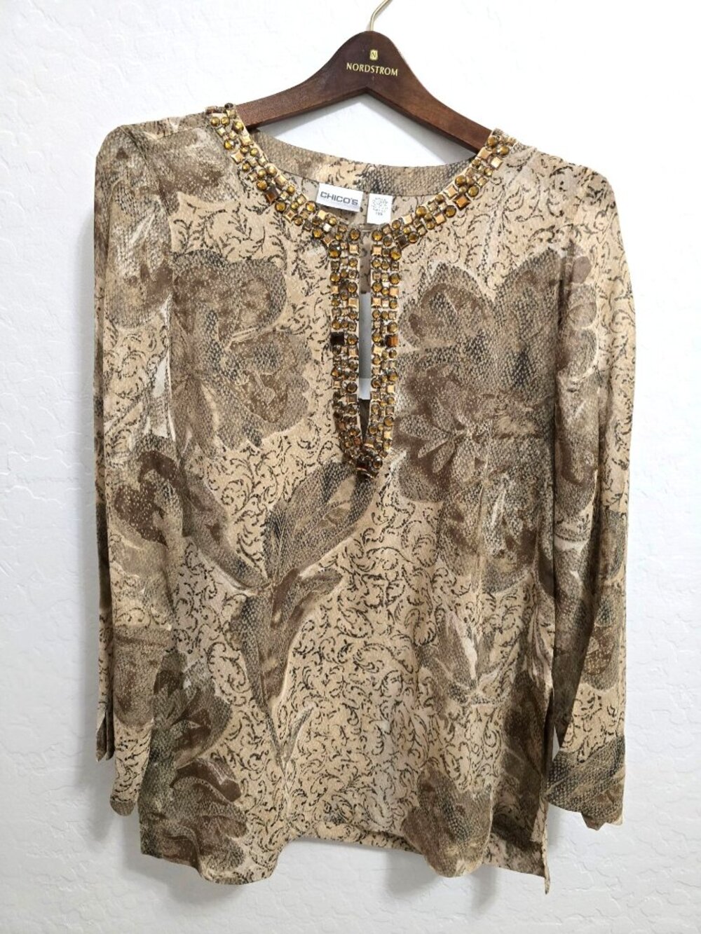 Chicos Size 0 Gold Glam Tunic Beaded Neckline Floral Long Sleeve 100% Silk